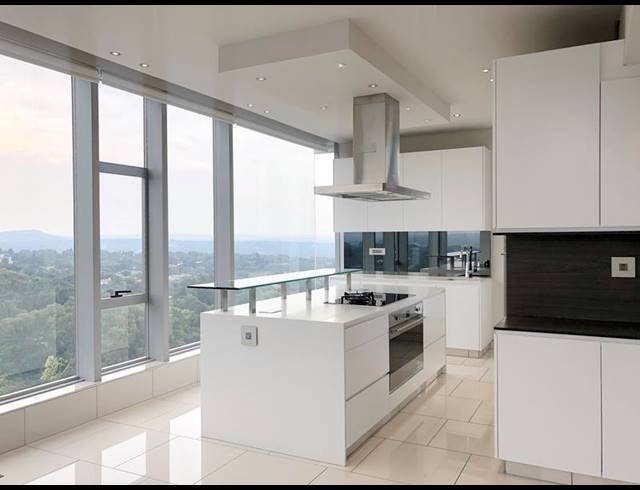 4 BEDROOM APARTMENT FOR SALE IN SANDHURST